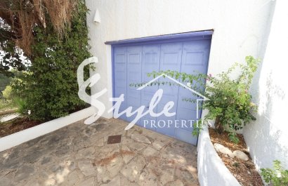 Resale - Villa - Altea