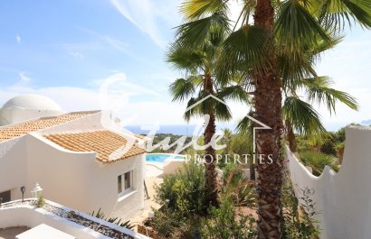 Resale - Villa - Altea