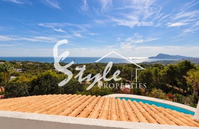 Resale - Villa - Altea