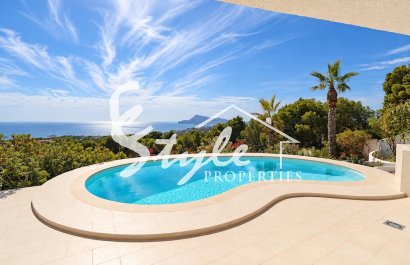 For Sale Detached Villa with Private Pool and Panoramic Sea Views in Altea, Costa Blanca, Spain. ID1309