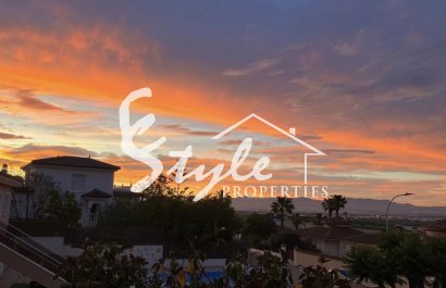 Resale - Villa - Algorfa - Montemar