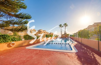 For Sale Top-Floor Apartment with Sea Views in La Ciñuelica R-2, Punta Prima, Costa Blanca. ID1302