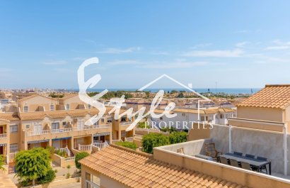 For Sale Top-Floor Apartment with Sea Views in La Ciñuelica R-2, Punta Prima, Costa Blanca. ID1302