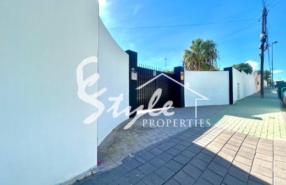 Resale - Villa - Pilar de la Horadada - Pinar De Campoverde