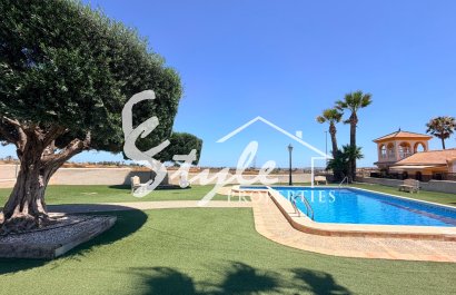 Resale - Semi-Detached Villa - Los Montesinos - Urbanizacion montesol