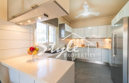 Resale - Villa - Orihuela-Costa - Playa Flamenca