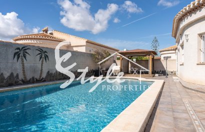 Resale - Villa - Orihuela-Costa - Playa Flamenca
