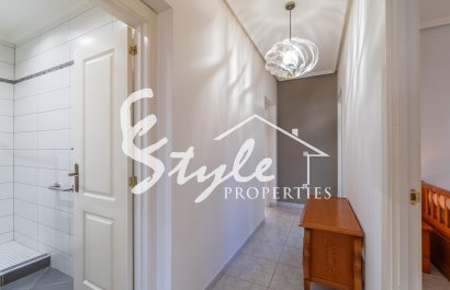 Resale - Villa - Orihuela-Costa - Playa Flamenca