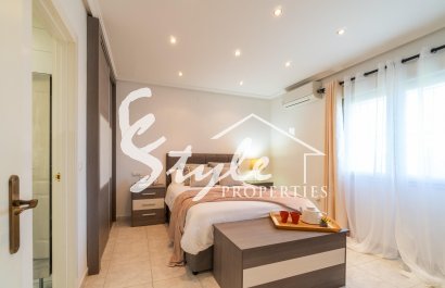 Resale - Villa - Orihuela-Costa - Playa Flamenca