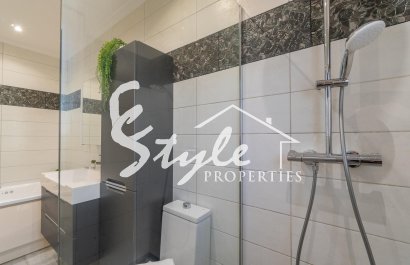 Resale - Villa - Orihuela-Costa - Playa Flamenca