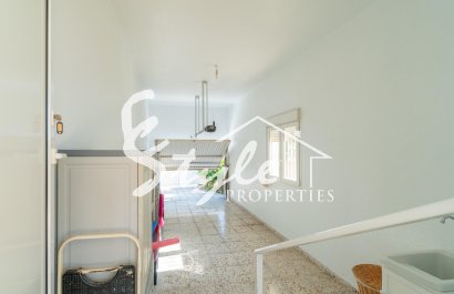 Resale - Villa - Orihuela-Costa - Playa Flamenca