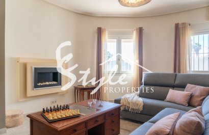 Resale - Villa - Orihuela-Costa - Playa Flamenca