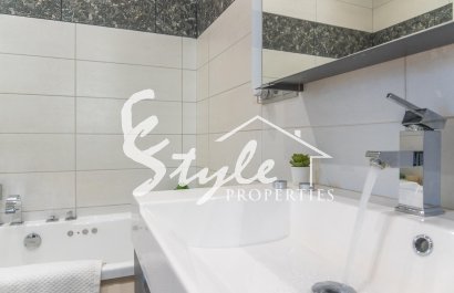 Resale - Villa - Orihuela-Costa - Playa Flamenca