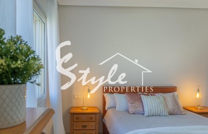Resale - Villa - Orihuela-Costa - Playa Flamenca