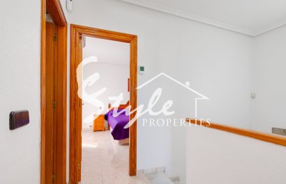 Resale - Villa - Orihuela-Costa - calle Nicolas de  Bussi,22