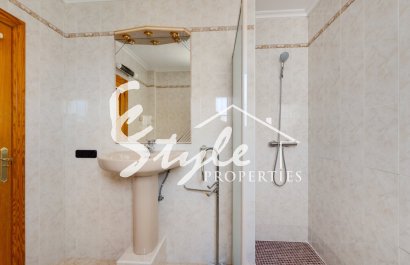 Resale - Villa - Orihuela-Costa - calle Nicolas de  Bussi,22