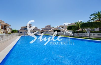 Resale - Villa - Orihuela-Costa - calle Nicolas de  Bussi,22