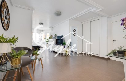 Resale - Apartament  - Torrevieja - calle Torreviejensen Ausentes