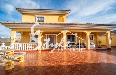 Вторичное жилье - Вилла - Torrevieja - Лос Балконес