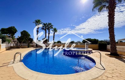 Resale - Townhouse - Orihuela-Costa - Playa Flamenca