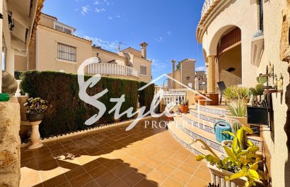 Resale - Townhouse - Orihuela-Costa - Playa Flamenca