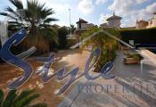 Resale - Villa - La Zenia