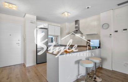 Resale - Apartament  - Villamartín - Los Dolses