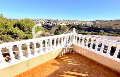 Resale - Semi-Detached Villa - Ciudad Quesada - La Marquesa Golf