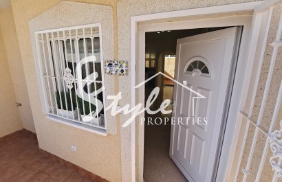 Resale - Townhouse - Villamartín - Las Filipinas