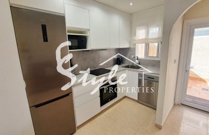 Resale - Townhouse - Villamartín - Las Filipinas
