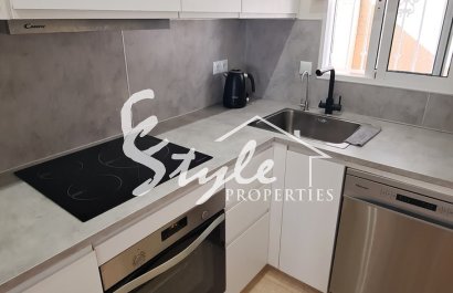 Resale - Townhouse - Villamartín - Las Filipinas