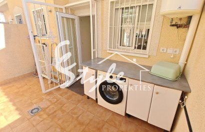 Resale - Townhouse - Villamartín - Las Filipinas