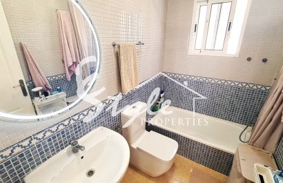 Resale - Townhouse - Villamartín - Las Filipinas