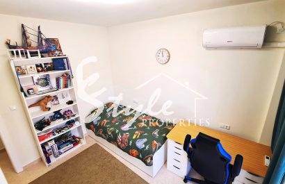 Resale - Townhouse - Villamartín - Las Filipinas
