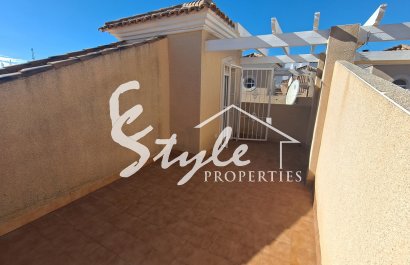 Resale - Townhouse - Villamartín - Las Filipinas