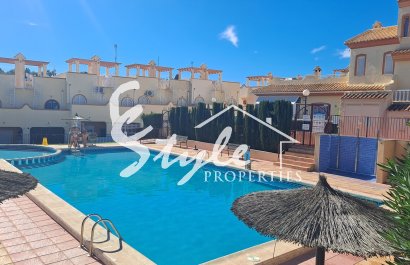 Resale - Townhouse - Villamartín - Las Filipinas