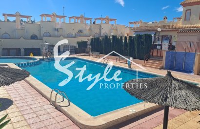 Resale - Townhouse - Villamartín - Las Filipinas