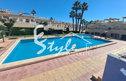 Resale - Townhouse - Villamartín - Las Filipinas