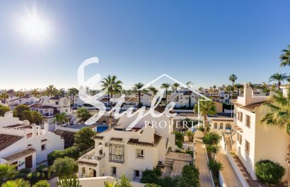 Resale - Apartament  - Orihuela-Costa - Villamartin