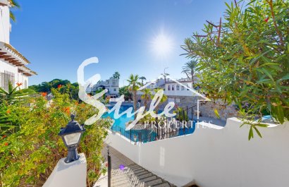 Resale - Apartament  - Orihuela-Costa - Villamartin