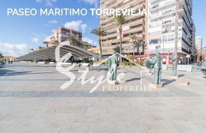 Resale - Apartament  - Torrevieja - Playa del Cura