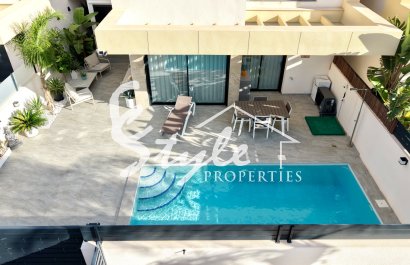 Resale - Villa - Los Montesinos - La Herada