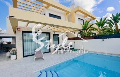 Resale - Villa - Los Montesinos - La Herada