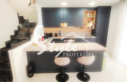Resale - Villa - Los Montesinos - La Herada