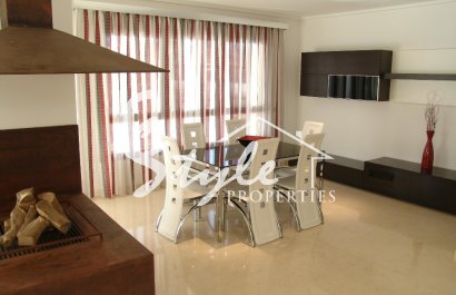 Resale - Villa - Cabo Roig