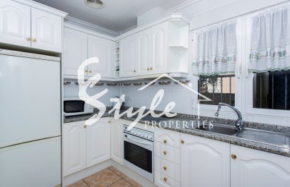 Resale - Villa - Los Altos