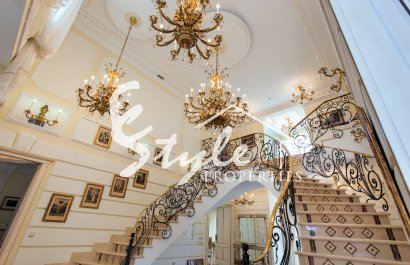 Resale - Villa - Cabo Roig