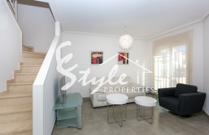  Новые таунхаусы в Санта Пола, Коста Бланка, Испания. ON242T