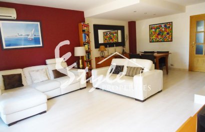 Resale - Villa - Barcelona