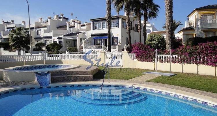 Resale - Town House - Villamartin